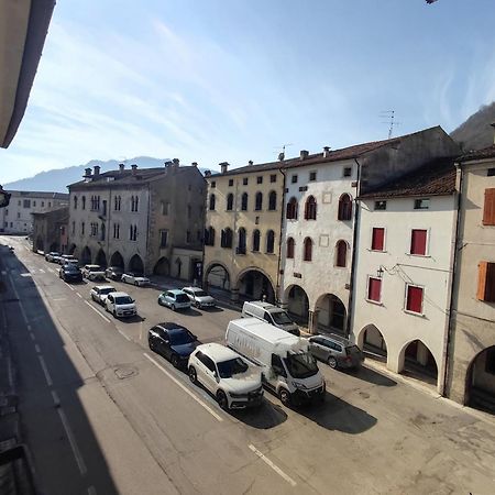 Torre Ca Emo, La Mansarda Di Serravalle Vittorio Veneto Bagian luar foto